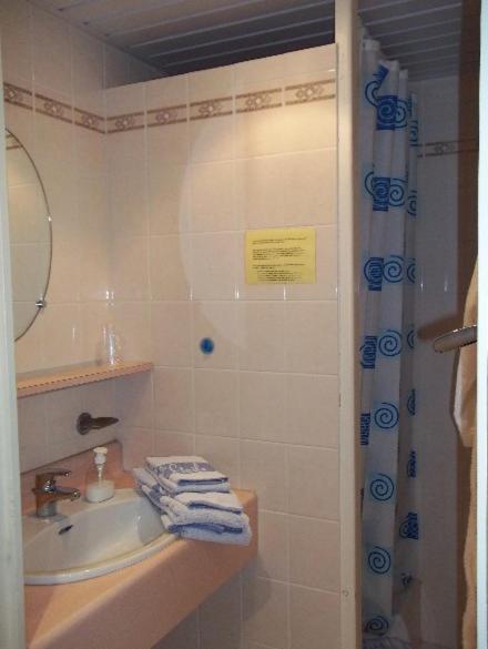 Hotel L'Etoile D'Or Bourbonne-les-Bains Zewnętrze zdjęcie