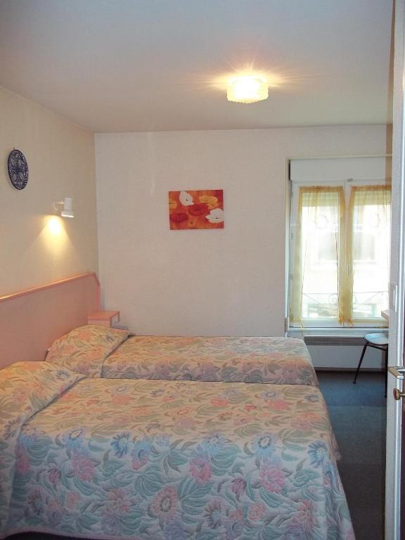 Hotel L'Etoile D'Or Bourbonne-les-Bains Pokój zdjęcie