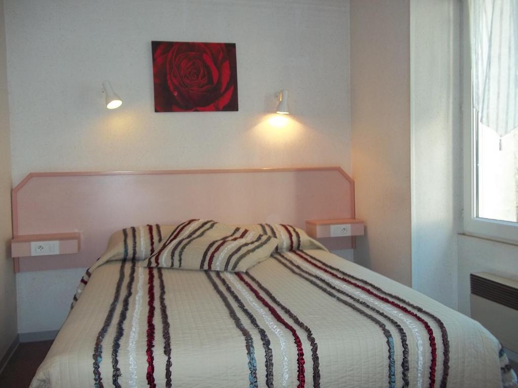 Hotel L'Etoile D'Or Bourbonne-les-Bains Zewnętrze zdjęcie